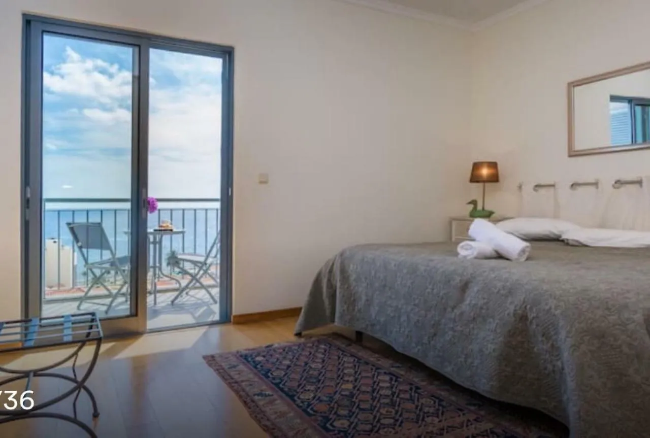 Triplex Terrasse Vue Exclusive Sur L Ocean ,Wifi Apartment Santa Cruz  Santa Cruz (Madeira)