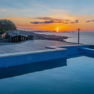 Villa Sunrise View By Madeira Sun Travel, Santa Cruz - Madeira